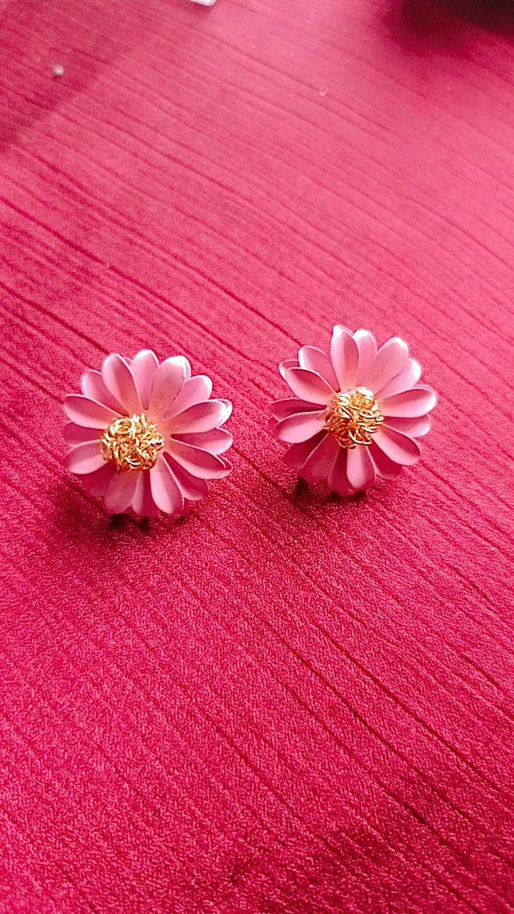 Pink Daisy Stud Earrings